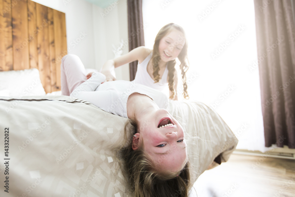two sister lay bed at home two sister lay bed at home