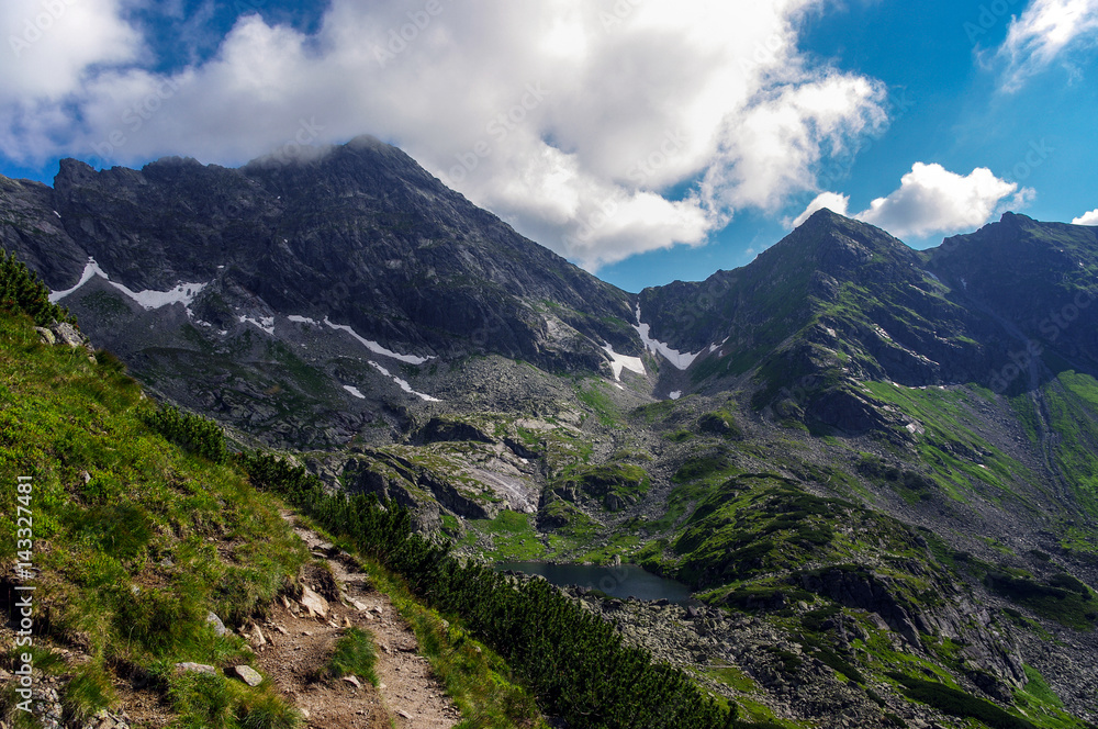 The scenic trail in the High Tatras