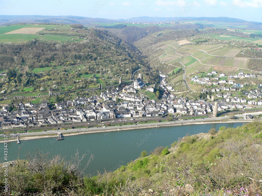 Blick vom Rheinsteig auf Oberwesel