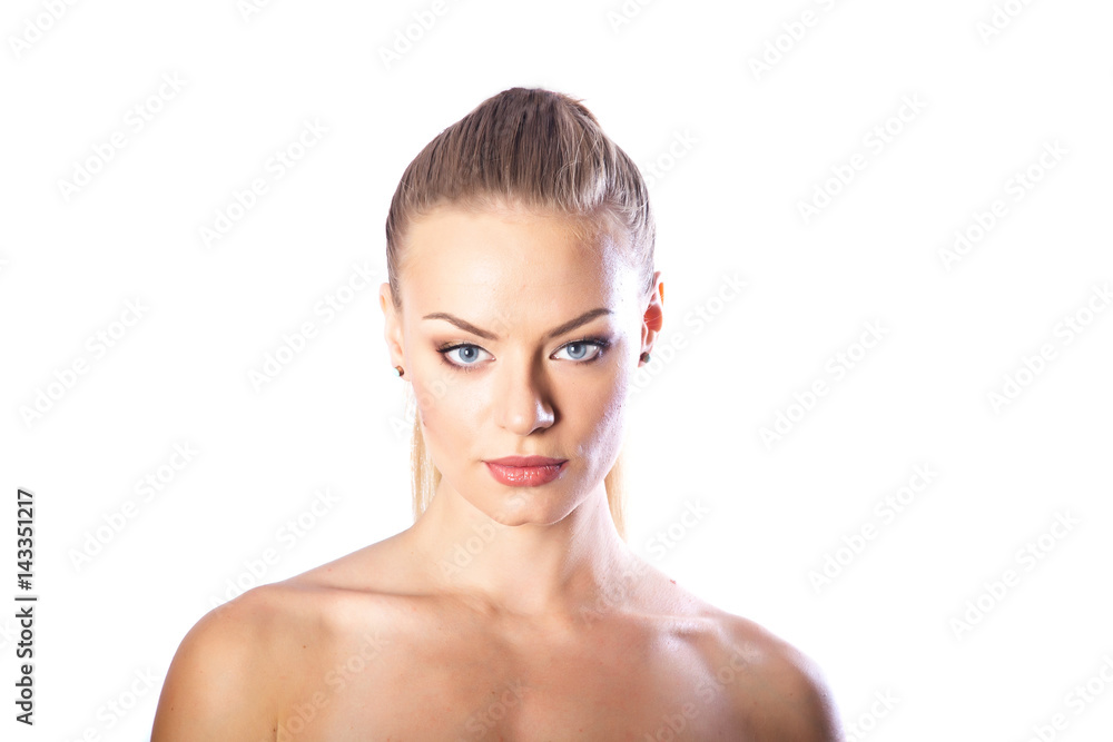 sporty young girl with beautiful makeup and hair
sporty young girl with beautiful makeup and hair