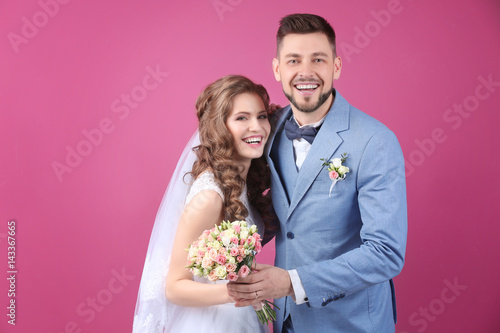 Happy wedding couple dancin...