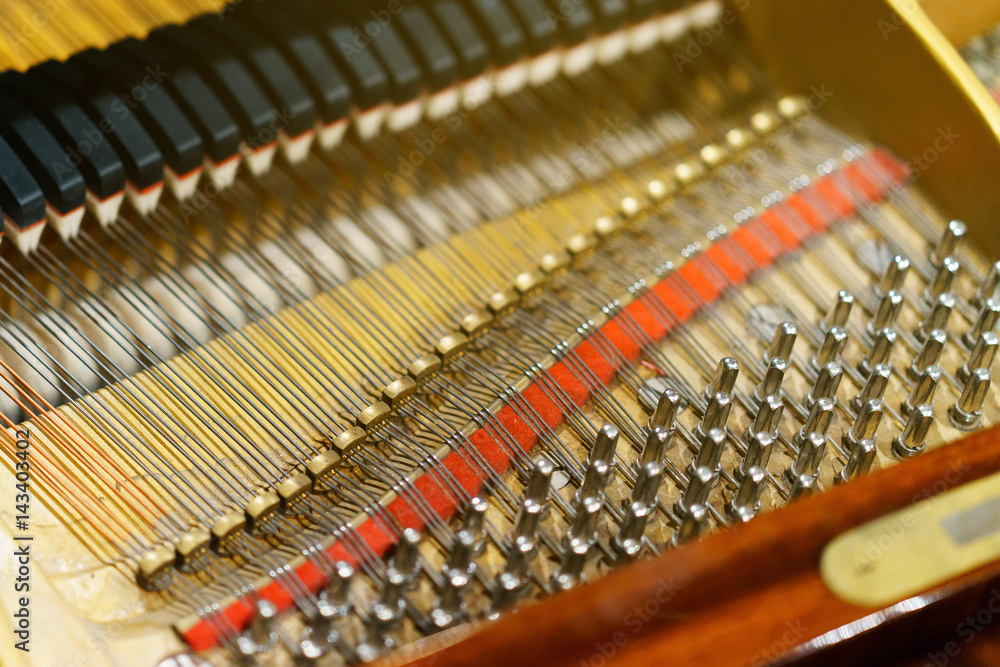 the inner mechanism of the piano piano