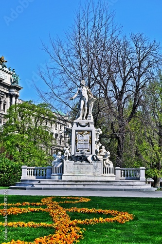 Mozart Statue Wien