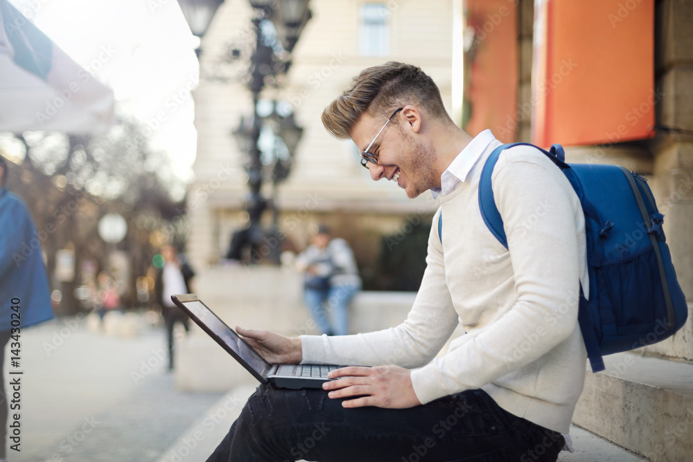 Φωτογραφία Wi fi connection in the city center