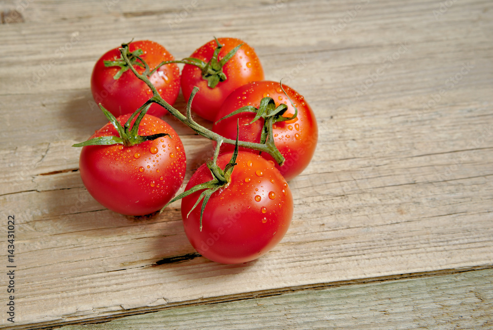Ripe tomatoes Ripe tomatoes