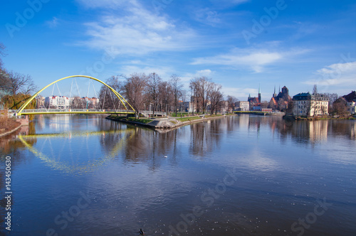 Fototapeta Naklejka Na Ścianę i Meble -  Kładka Słodowa Pedestrian Bridge, Wroclaw.