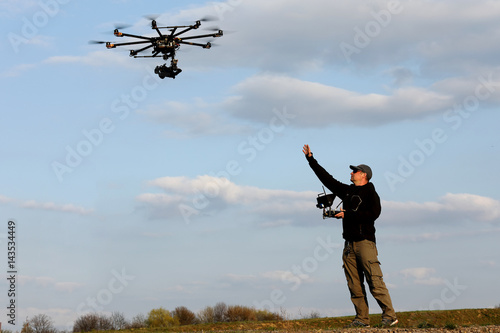 drone pilot, UAV , Multirotor, Photography,  Helicopter
 photo