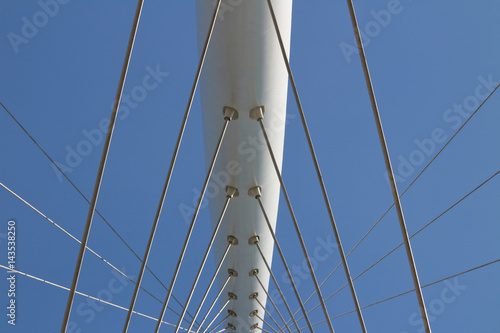 Bridge support pillar