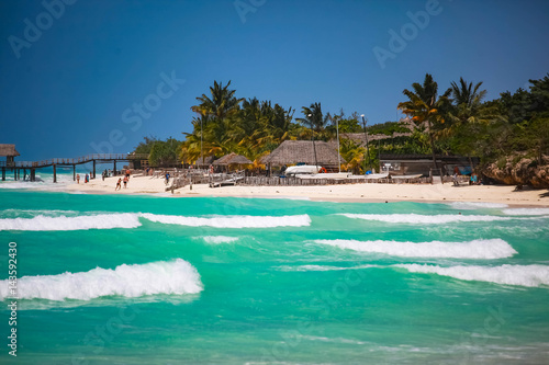 Fototapeta Naklejka Na Ścianę i Meble -  Zanzibar beach tropical resort