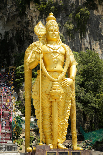 Entrance to batu caves with murugan statue