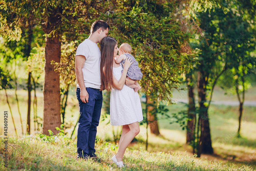 Fototapeta premium family in park