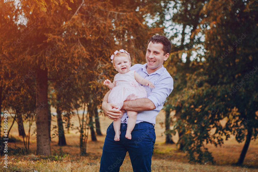 Fototapeta premium Dad and daughter