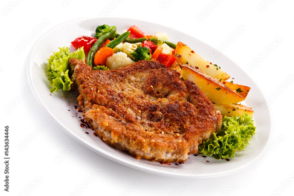 Fried pork chop with potatoes