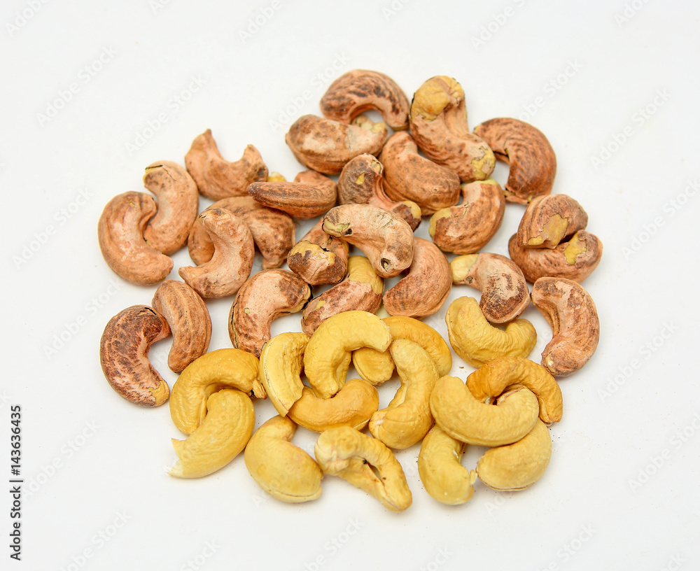 Fototapeta premium cashew nut with peel on white background