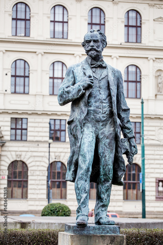 Naklejka premium Monument to the composer Antonin Dvorak near Rudolfinum in Prague
