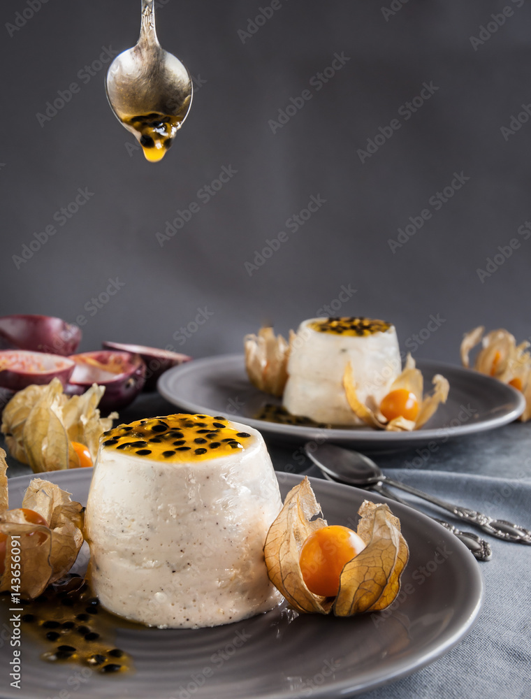 Passion Fruit Panna Cotta Passion Fruit Panna Cotta
