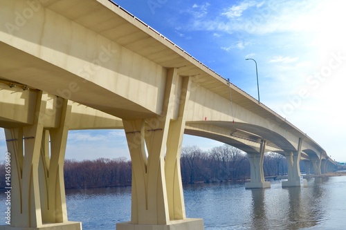 Mississippi Bridge © Phil