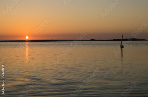 Sailing The Sunset 