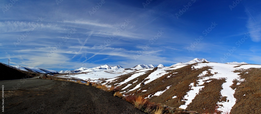 Winterliche Berglandschaft in Kalifornien / USA Winterliche Berglandschaft in Kalifornien / USA