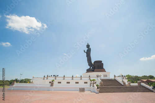 buddha statue