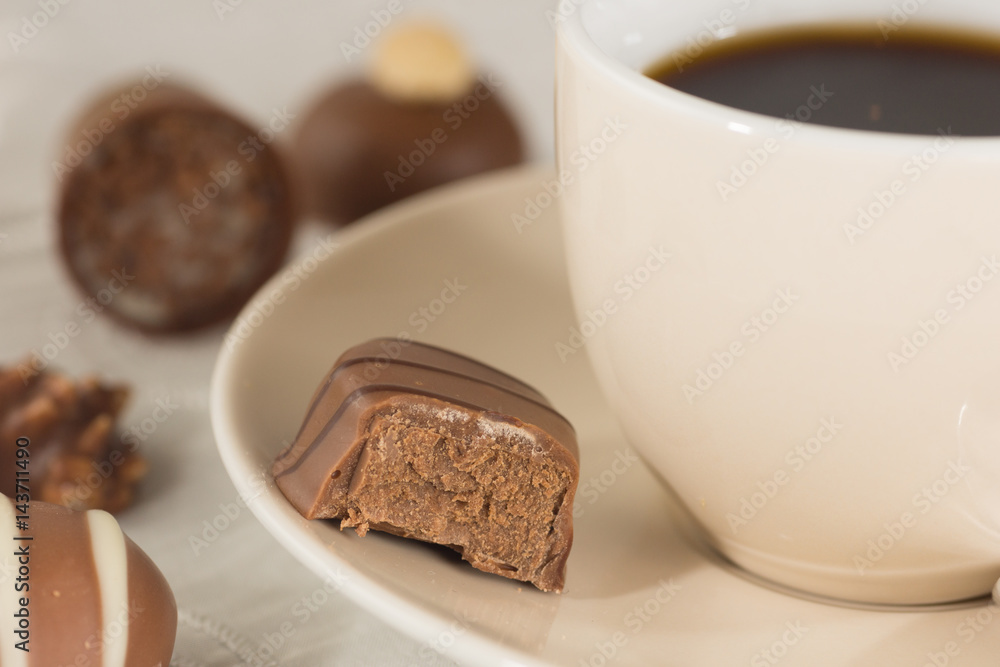 Kaffee und Praline Kaffee und Praline
