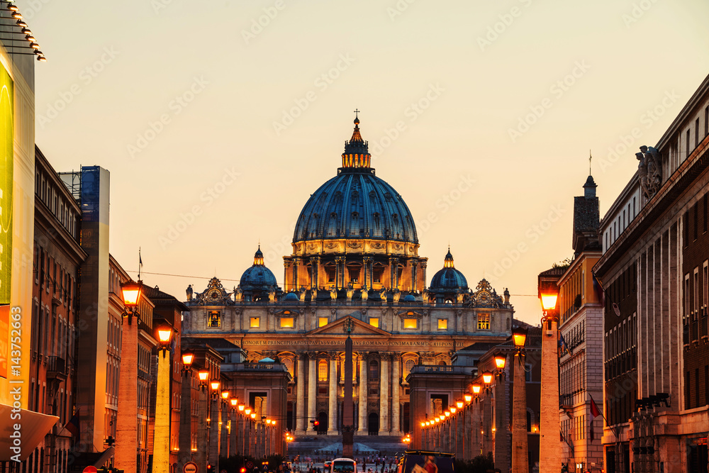 Naklejka premium Vatican City. Illuminated St. Peters Basilica