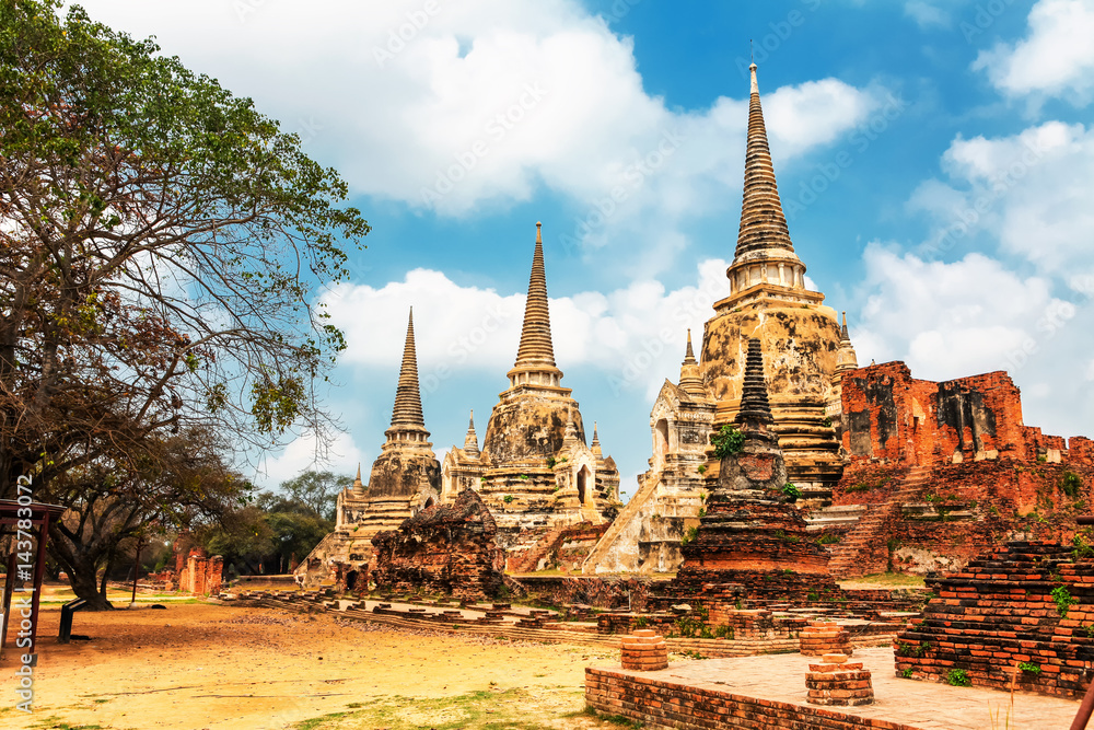 Fototapeta premium Famous temple area Wat Phra Si Sanphet, Former capital of Thailand in Ayutthaya