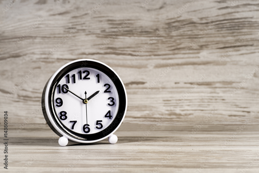 Clock relating to rustic boards Clock relating to rustic boards