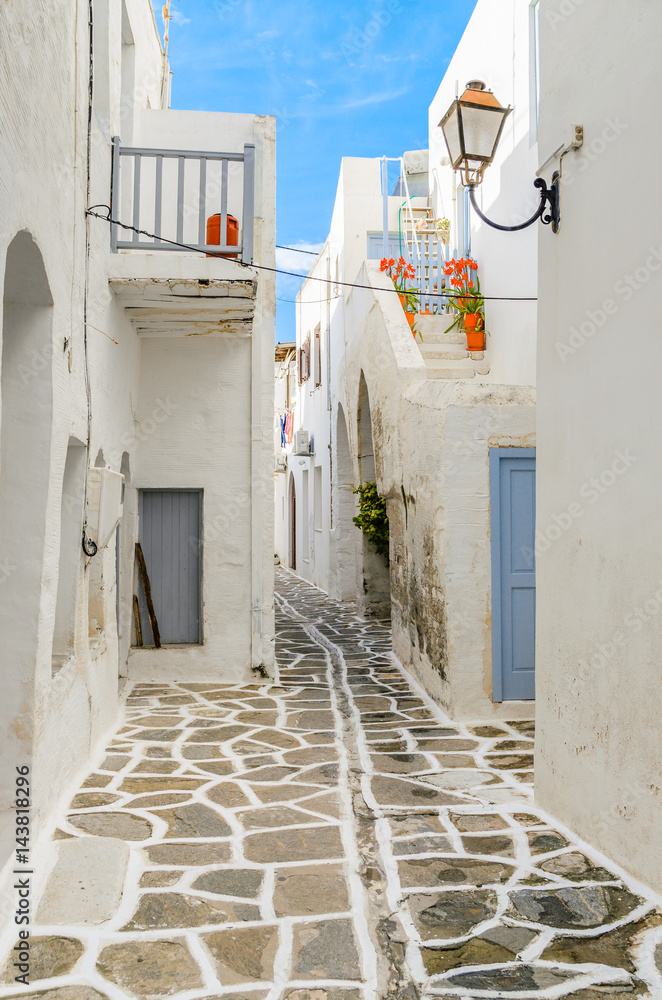 Fototapeta premium Traditional greek architecture in Parikia town on Paros island. Cyclades. Greece.