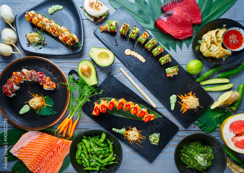 Asian Japan Sushi varied recipes with algae