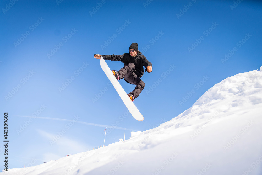 Snowboarder