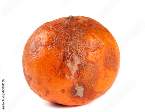Quadro su tela one damaged tangerine isolated on white background