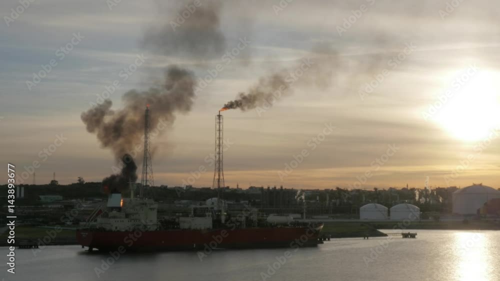 LPG carrier in petrochemical port LPG carrier in petrochemical port