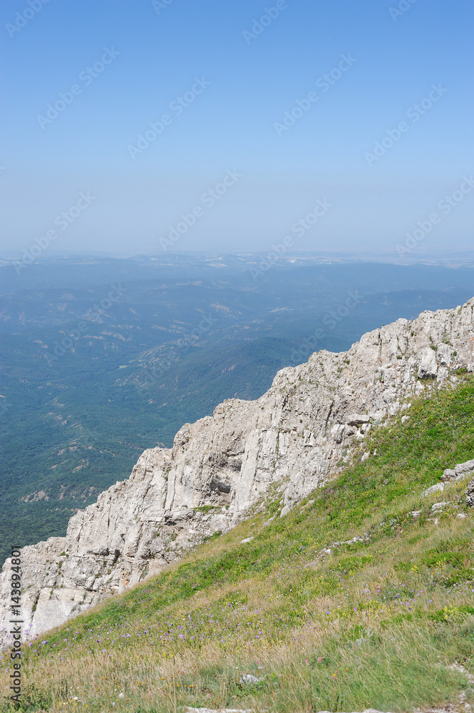 Naklejka premium Chatyrdag mountain beautiful landscape in Crimea, Russia.