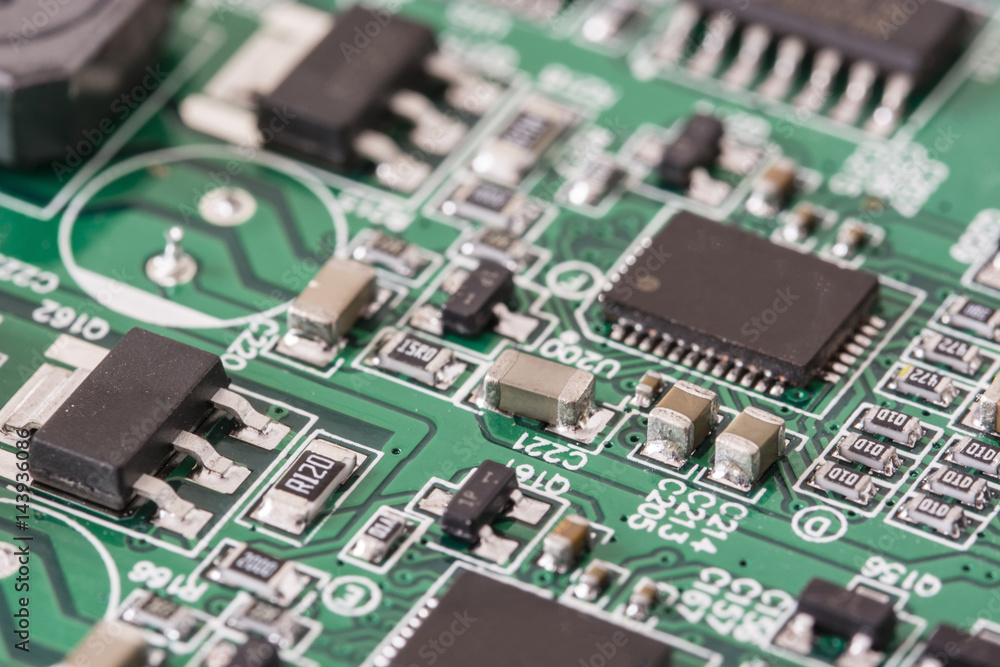 Electronic components with a microprocessor on the printed circuit board.