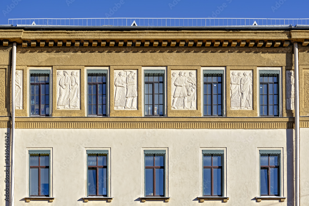 Obraz premium Antique style bas-relief wall decoration