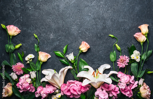 Fototapeta Naklejka Na Ścianę i Meble -  Flower composition