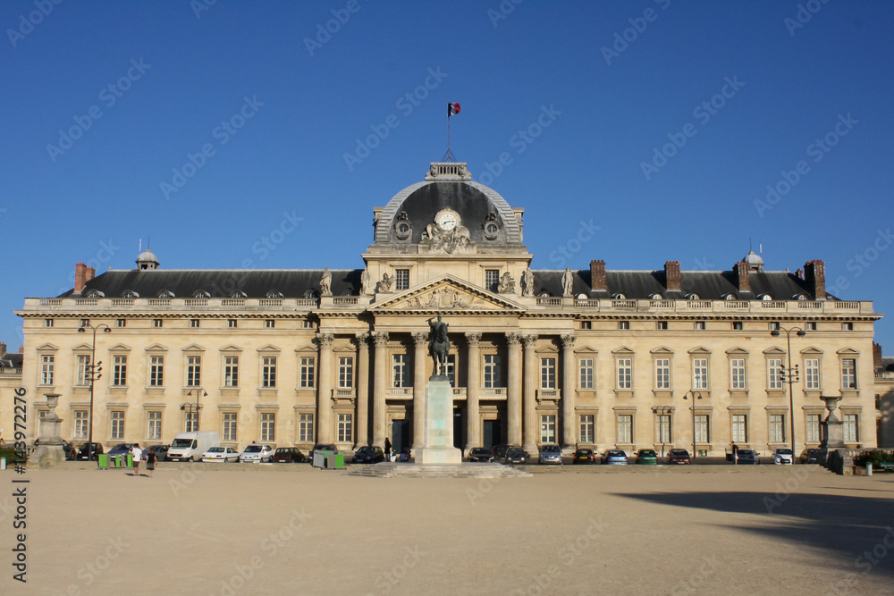 building of the military school in paris