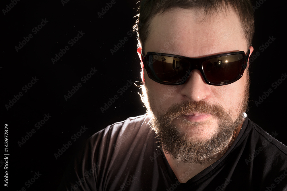 Fototapeta premium Handsome bearded man in sunglasses