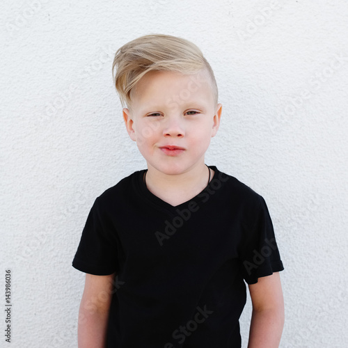 Slika na platnu young emotional boy on bright background