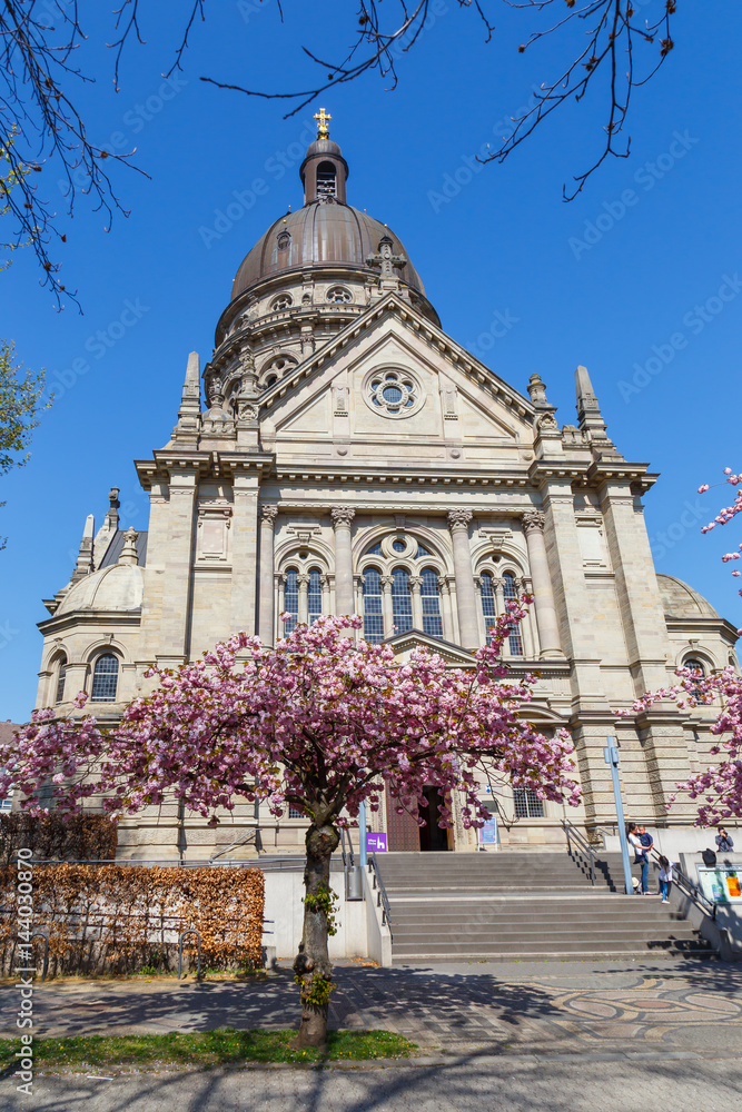 Mainz, Christuskirche. April 2017. Mainz, Christuskirche. April 2017.