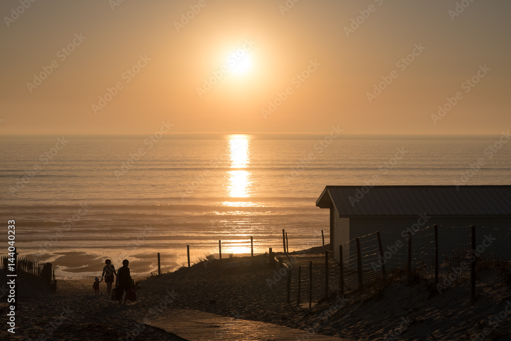 LACANAU - LE PORGE (France), accès à la plage LACANAU - LE PORGE (France), accès à la plage