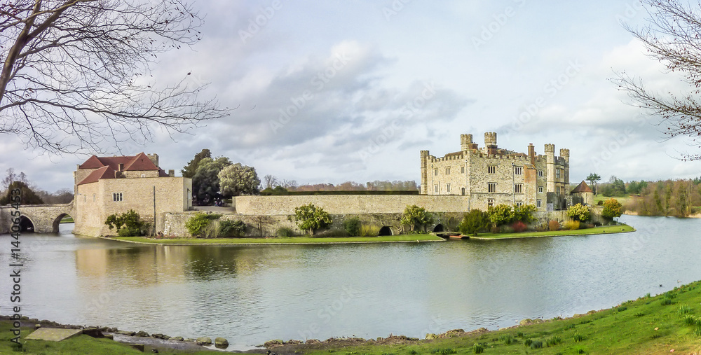 Fototapeta premium Leeds Castle Fortress England