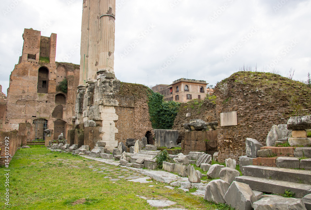 remains of the old city forum romanum rome, important landmark rome