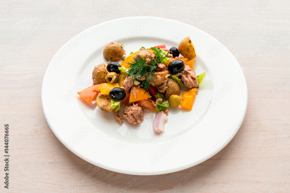 Salad with Tuna and Potato