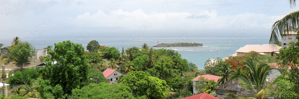 Panorama holiday with ocean view over trees and houses