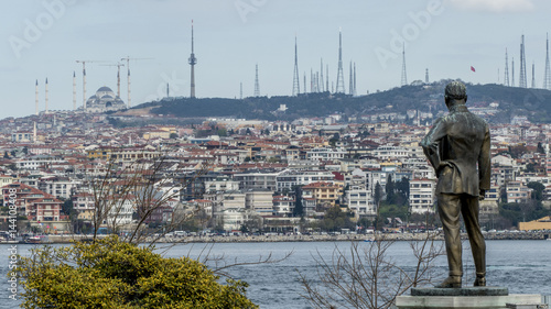 statue atatürk istanbul