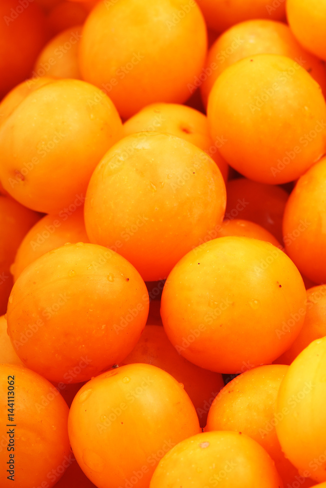Yellow plum Yellow plum