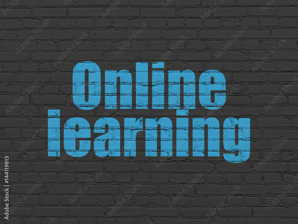 Obraz premium Studying concept: Online Learning on wall background