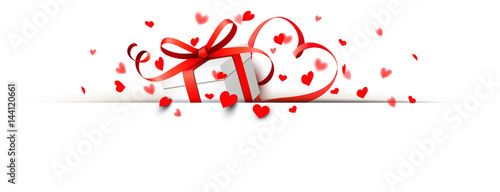 Geschenk Schachtel mit herzförmiger Schleife und Herz Konfetti - Papier Schlitz Vorlage